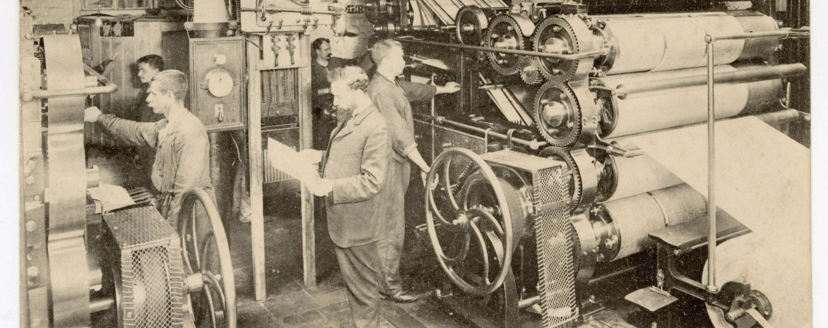  Archives nationales du monde du travail (Roubaix)-Le Grand Écho du Nord et du Pas-de-Calais, la salle des rotatives Marinoni imprimant le journal-Cayet photographe à Lille, G. Dubar et Cie éditeur à Lille